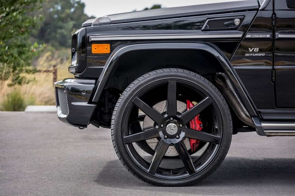 Tyre balancing and Wheel Alignment
